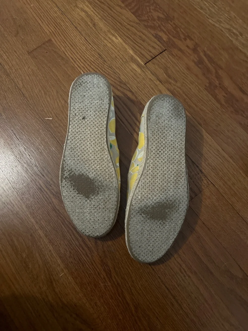 TOMS Lemon Print Alpargata Canvas Slip-On Flats Women's Size 10